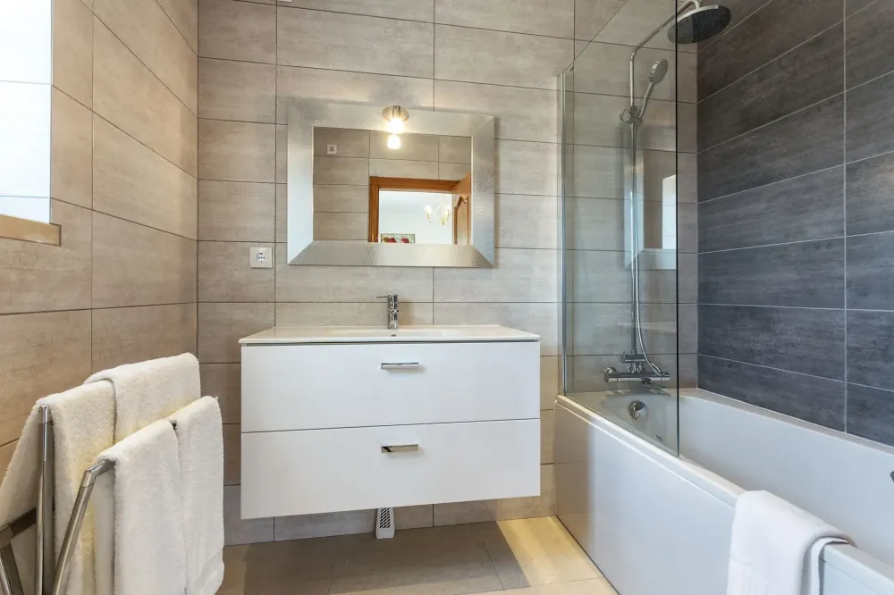 Salle de bain près de Laguenne-sur-Avalouze